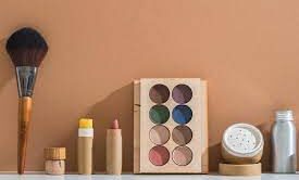 Sustainable makeup collection sets